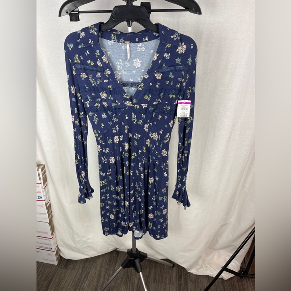 Free People navy floral print mini dress size XS NWT - Picture 5 of 11
